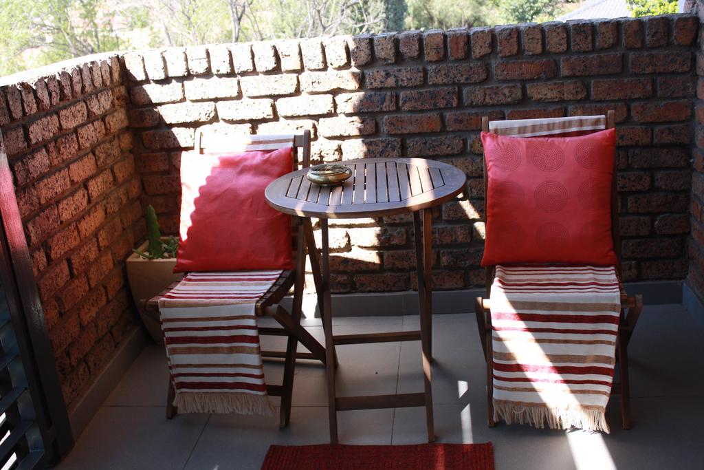 Yalla Yalla Boutique Hotel ウィットバンク エクステリア 写真