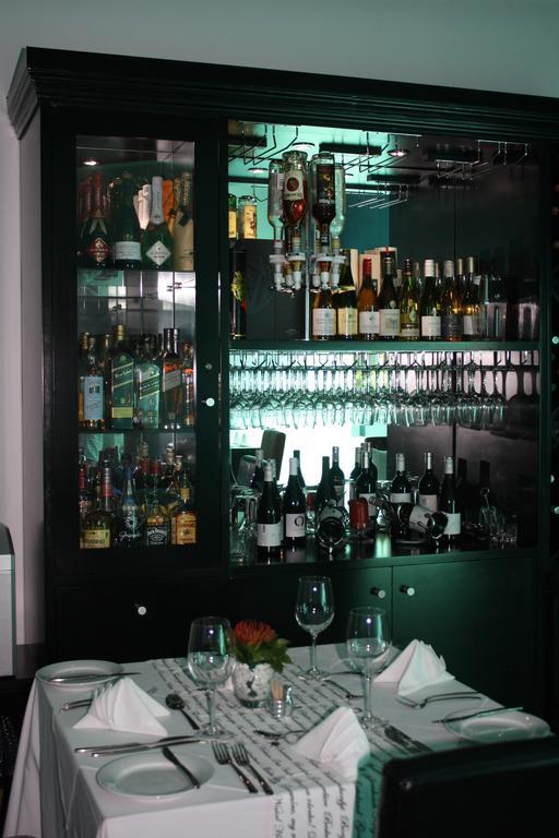 Yalla Yalla Boutique Hotel ウィットバンク エクステリア 写真