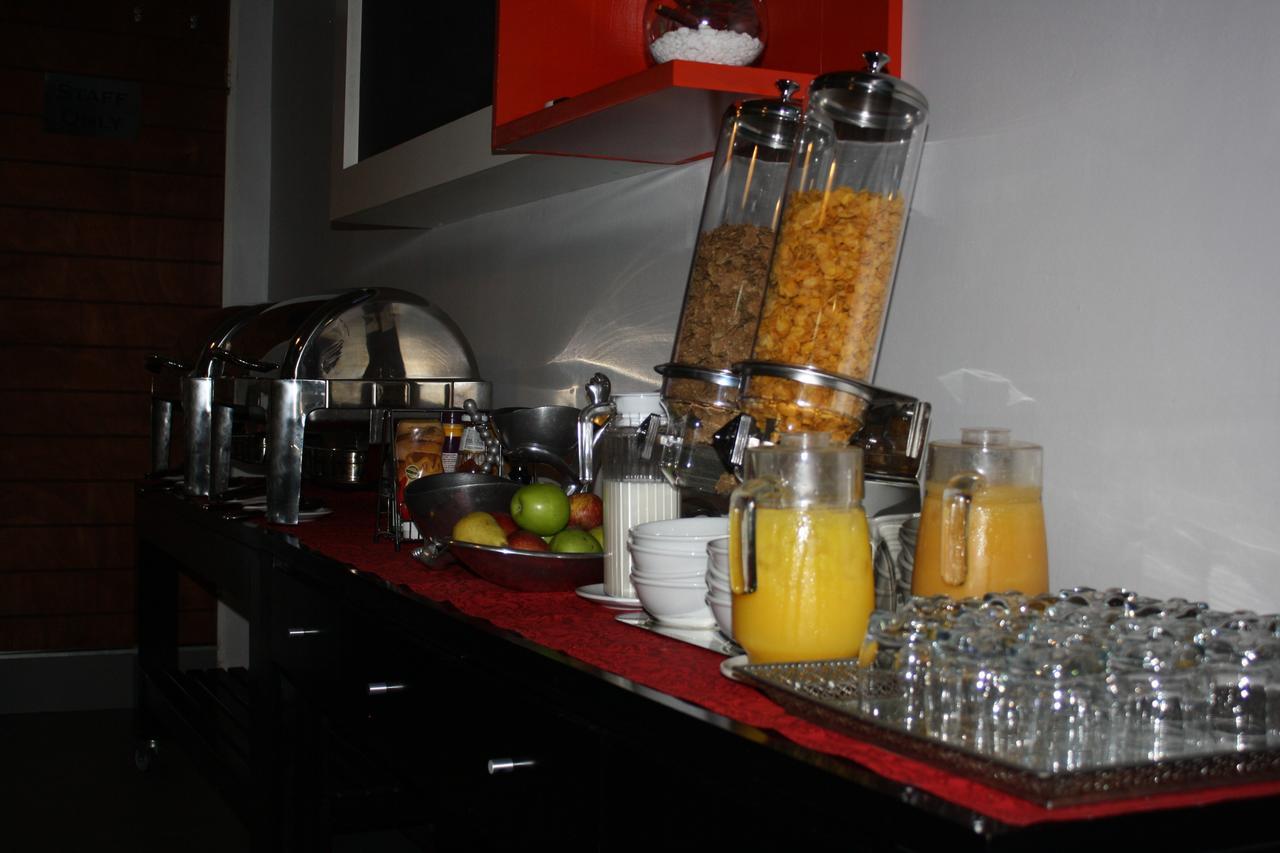Yalla Yalla Boutique Hotel ウィットバンク エクステリア 写真